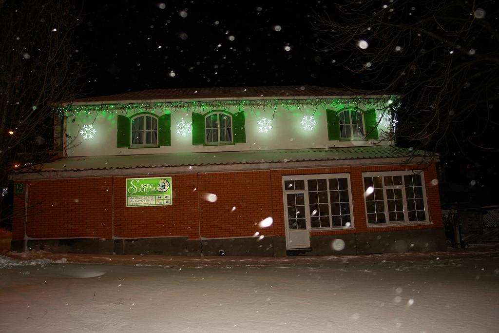 Hotel Sicilia Çornomorsk Dış mekan fotoğraf